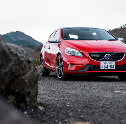 ボルボ V40 D4 Rデザイン