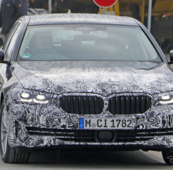 BMW 5シリーズツーリング 改良新型プロトタイプ(スクープ写真)