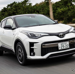 トヨタ C-HR GRスポーツ