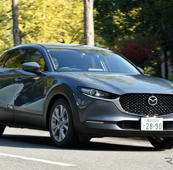 マツダCX-30