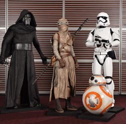 カイロ・レン、レイ、ストームトルーパー、BB-8等身大フィギュア - (C) 2015 Lucasfilm Ltd. & TM. All Rights Reserved.