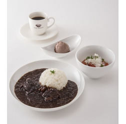 銀座本店のリニューアルを機に、新たな食事メニュー「マルコリーニ カレー」が登場。