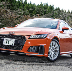 アウディ TT 新型(S lineパッケージ)