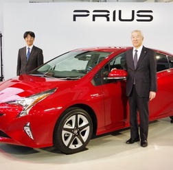新型 トヨタ プリウス 発表会