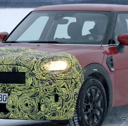 MINI クロスオーバー 改良新型プロトタイプ スクープ写真