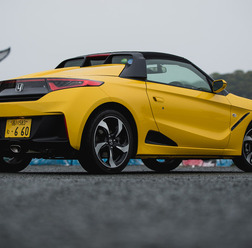 ホンダ S660
