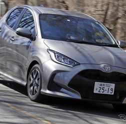 トヨタ ヤリス(1.5Lガソリン)