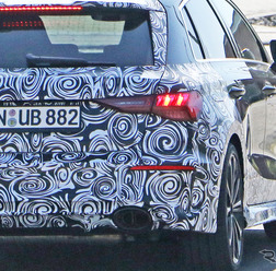 アウディ RS3 新型プロトタイプ(スクープ写真)