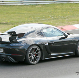 ポルシェ 718 ケイマン GT4 RS 開発車両　（スクープ写真）