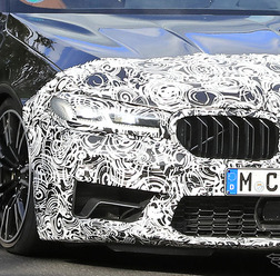 BMW M5 セダン 改良新型プロトタイプ(スクープ写真)