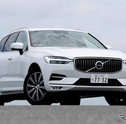 ボルボ XC60 B5 インスクリプション