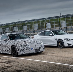 BMW M4クーペ 次期型のプロトタイプ