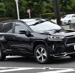 トヨタ RAV4 PHV