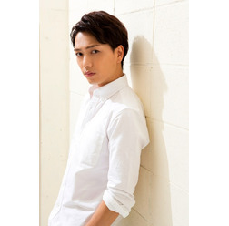 ティック(ミッチ)役=山崎育三郎/ミュージカル「プリシラ」