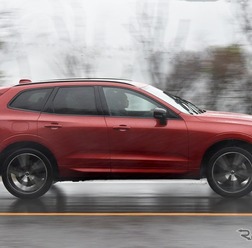 ボルボ XC60 B6 R-DESIGN