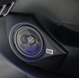 カスタム・オーディオマシン SpecialFeature!! TOYOTA RAV4(オーナー・山中智直さん) by AUDIO.VISUAL.SECURITY FIST 後編