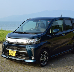 ダイハツ ムーブカスタム RS ハイパーSAIIIのフロントビュー