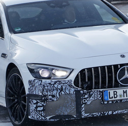 メルセデスAMG GT 4ドアクーペ「73e」プロトタイプ(スクープ写真)