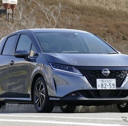 日産 ノートe-POWER X