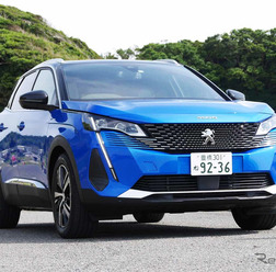 プジョー 3008GT ハイブリッド4