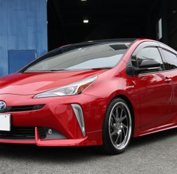 カスタム・オーディオマシン SpecialFeature!! TOYOTA PRIUS(オーナー・ゆういちさん) by レジェーラ 前編