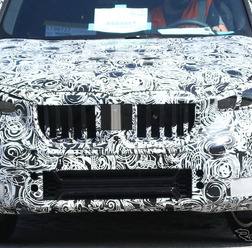 BMW X1 次期型プロトタイプ(スクープ写真)