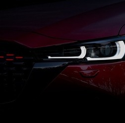 マツダ CX-5 改良新型のティザー写真(海外仕様車)