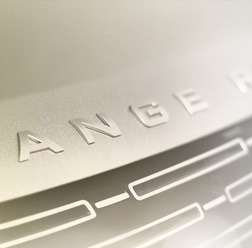 ランドローバー・レンジローバー 新型のティザー写真