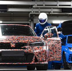 ホンダ・シビック・タイプR 新型のプロトタイプ