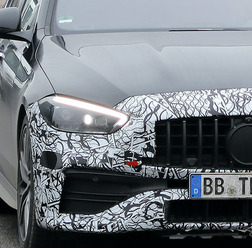 メルセデスAMG Cクラス 新型プロトタイプ。車名は「C43」か「C53」か(スクープ写真)