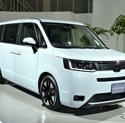 【ホンダ ステップワゴン 新型】素敵な“暮らし”を感じてもらう…CMFデザイナー [インタビュー]