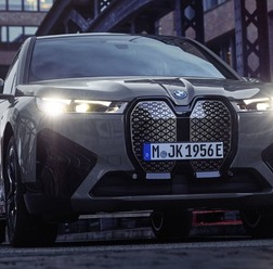 BMW iX M60