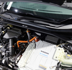 BLITZ STRUT TOWER BAR(ストラットタワーバー)NISSANキックス フロント用
