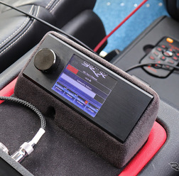 「単体DSPシステム」が構築されたオーディオカーの一例（製作ショップ：レジェーラ＜静岡県＞）。