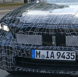 BMW 5シリーズ 次期型プロトタイプ(スクープ写真)