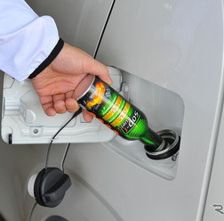 入れるな危険!?燃料添加剤はどんな効果があるのか~カスタムHOW TO~