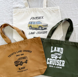 オシャレ・レトロ・アメカジ風⋯世界中でも根強い人気のTOYOTAランドクルーザーのトートバッグが新発売