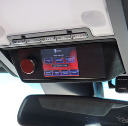 「パワーアンプ内蔵DSP」を搭載したオーディオカーの一例(製作ショップ:アミューズ<広島県>)。