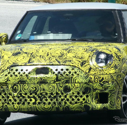 MINI JCW 改良新型プロトタイプ(スクープ写真)