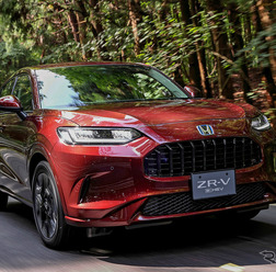 ホンダ ZR-V(e:HEV Z AWD)