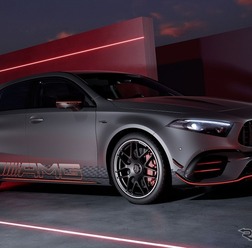 メルセデスAMG A45 S 4MATIC+ 改良新型