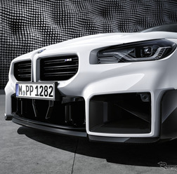 BMW M2 新型の「Mパフォーマンスパーツ」装着車
