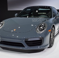 ポルシェ 911ターボ（デトロイトモーターショー16）