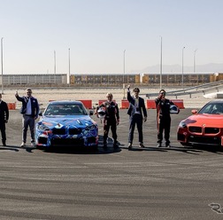 BMW M2 新型の生産開始を祝うイベント