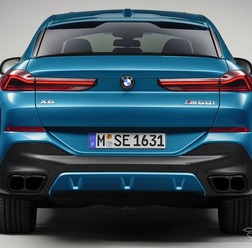 BMW X6 改良新型の「M60i」