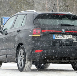 VW T-Cross 改良新型プロトタイプ(スクープ写真)