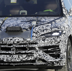 ランボルギーニ ウルスPHEV  プロトタイプ（スクープ写真）