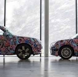 MINI クロスオーバー 次期型のEVと3ドアハッチバックEVの次期型『クーパー・エレクトリック』のプロトタイプ