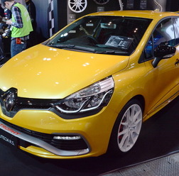 ルノー ルーテシアR.S.トロフィー（東京オートサロン16）
