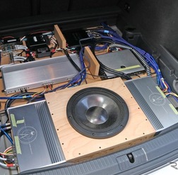 ［インストール・レビュー］低音かコンペか…VW ゴルフ by カーオーディオクラブ 前編